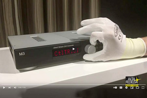 Guarda il video Digital-to-analogue converter Bricasti M3