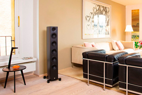 LEICA CINE 1 The Art of Home Cinema