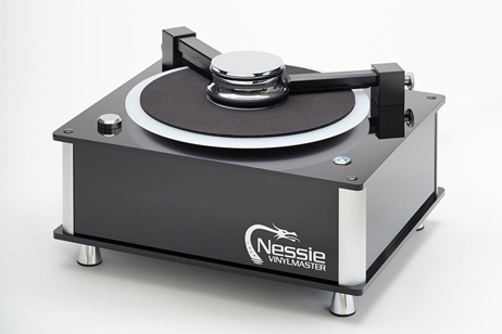 Nessie Vinylmaster