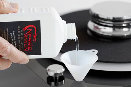 Nessie Vinylmaster
